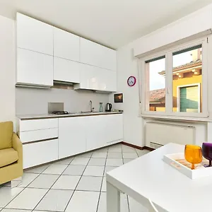  Apartment Del Corso Italy