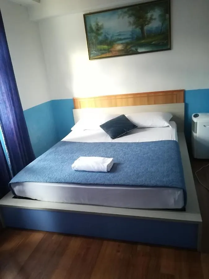 רומא Two Ducks Hostel
